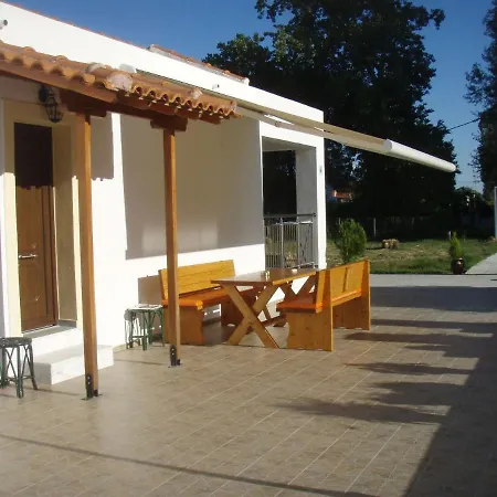 Wonderful Skiathos Two Bedroom Parisis Short Walk To Beachl Troulos