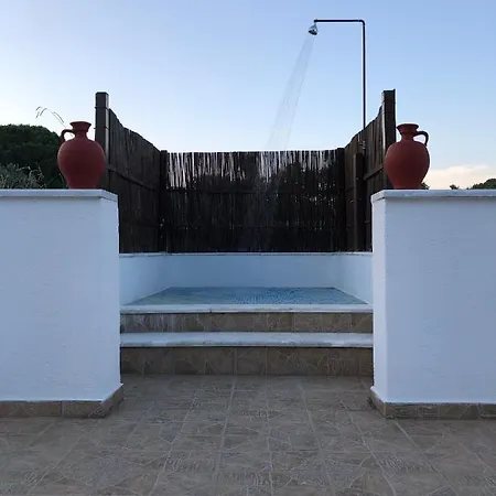 Wonderful Skiathos Two Bedroom Parisis Short Walk To Beachl Vilă *