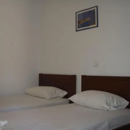 Wonderful Skiathos Two Bedroom Parisis Short Walk To Beachl Troulos