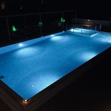 Wonderful Skiathos Two Bedroom Parisis Short Walk To Beachl Вилла
