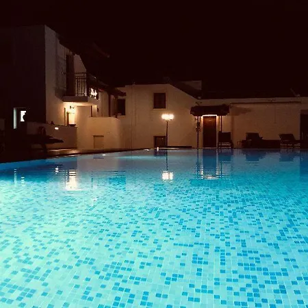 Wonderful Skiathos Two Bedroom Parisis Short Walk To Beachl *