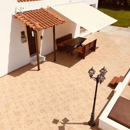 Wonderful Skiathos Two Bedroom Parisis Short Walk To Beachl Трулос